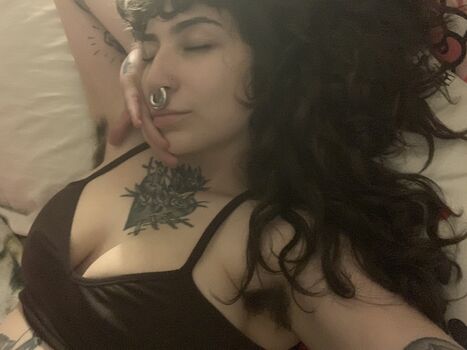 Hairy women  page leaked private photo uncensored HD quality