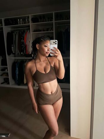 Halle bailey leaked private photo uncensored HD quality