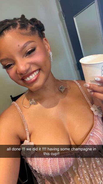 Halle bailey leaked private photo uncensored HD quality