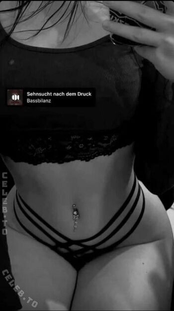 Hannahluisienne leaked private photo uncensored HD quality