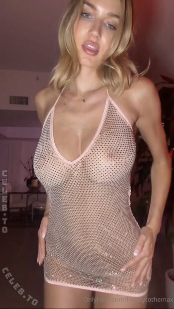Hayley maxfield leaked private photo uncensored HD quality