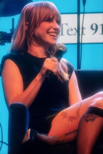 Hayley williams  page leaked private photo uncensored HD quality