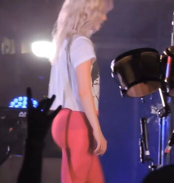Hayley williams  page leaked private photo uncensored HD quality