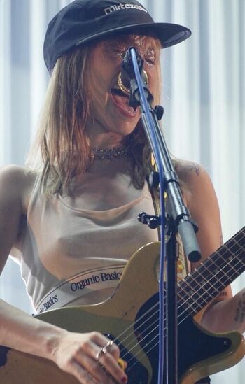 Hayley williams  page leaked private photo uncensored HD quality