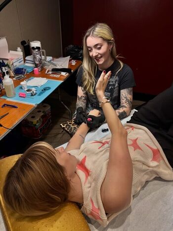 Hayley williams  page leaked private photo uncensored HD quality