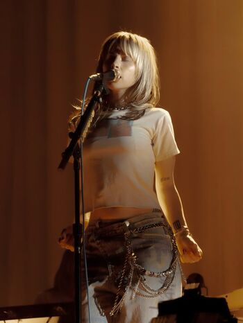 Hayley williams  page leaked private photo uncensored HD quality