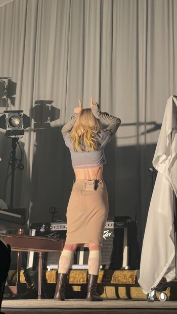 Hayley williams page leaked private photo uncensored HD quality