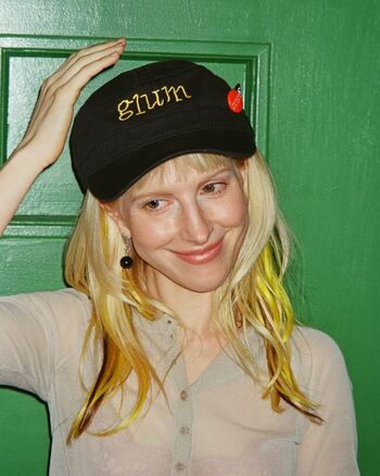 Hayley williams page leaked private photo uncensored HD quality