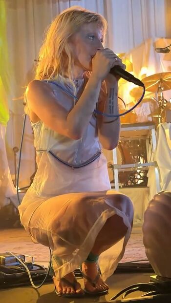 Hayley williams page leaked private photo uncensored HD quality