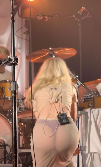 Hayley williams page leaked private photo uncensored HD quality