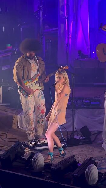 Hayley williams page leaked private photo uncensored HD quality