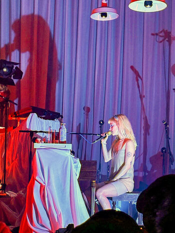 Hayley williams page leaked private photo uncensored HD quality