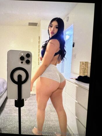 Heluvaylenn  page leaked private photo uncensored HD quality