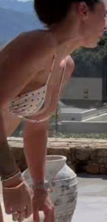 Hilona gos page leaked private photo uncensored HD quality