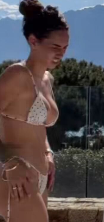 Hilona gos page leaked private photo uncensored HD quality