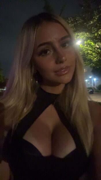 Hippicam  page leaked private photo uncensored HD quality