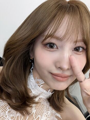 Hirai momo leaked private photo uncensored HD quality