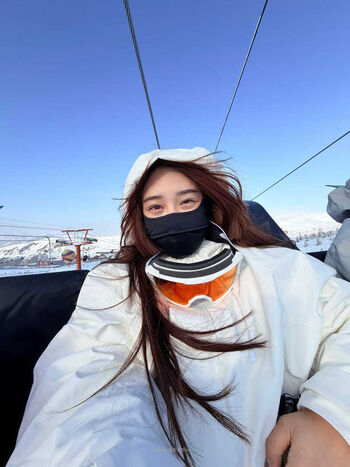 Hitomi songyuxin page leaked private photo uncensored HD quality