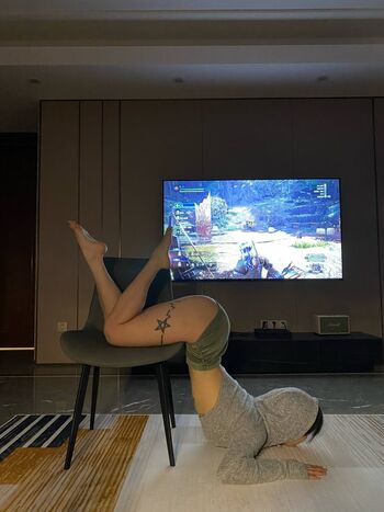 Hitomi songyuxin page leaked private photo uncensored HD quality