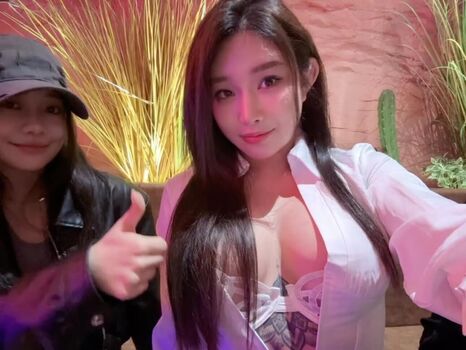 Hitomi songyuxin page leaked private photo uncensored HD quality