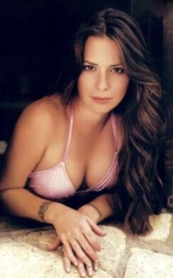 Holly marie combs page leaked private photo uncensored HD quality