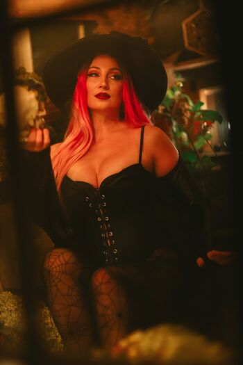 Holly wolf  page leaked private photo uncensored HD quality