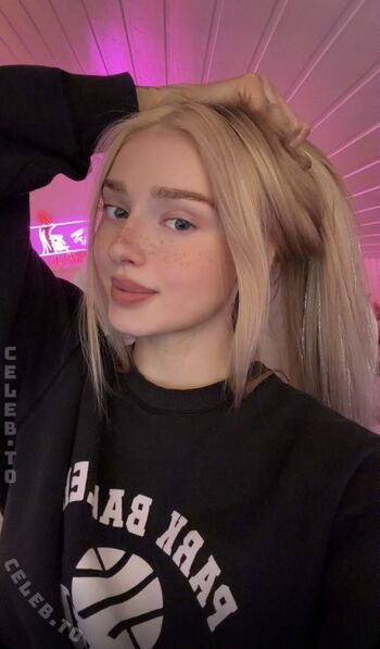 Honeypuu  page leaked private photo uncensored HD quality
