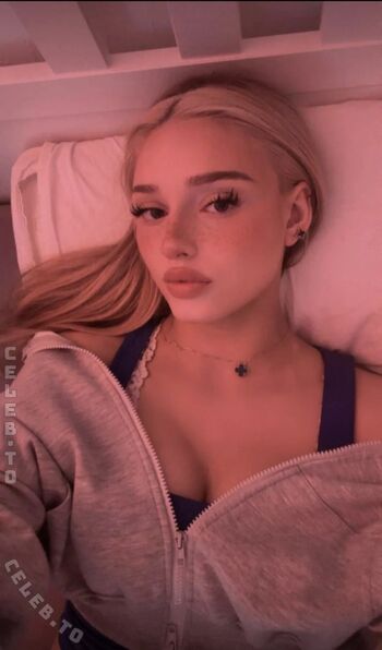 Honeypuu  page leaked private photo uncensored HD quality
