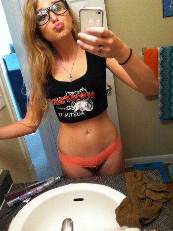 Hooters girls leaked private photo uncensored HD quality