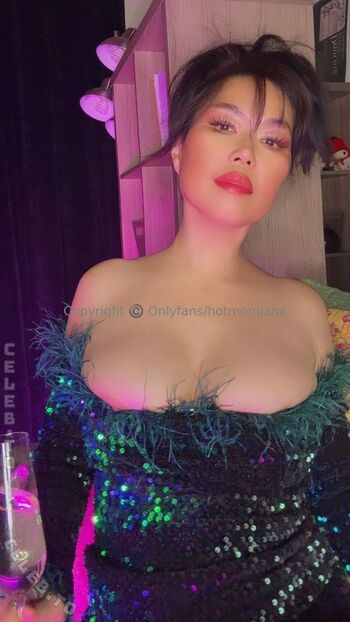 Hotmomjane page leaked private photo uncensored HD quality