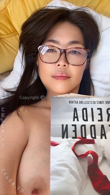 Hotmomjane leaked private photo uncensored HD quality
