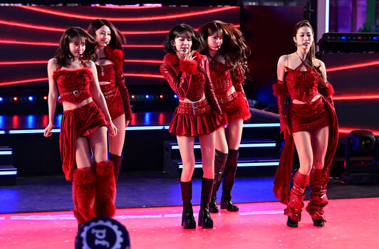 Huh yunjin  page leaked private photo uncensored HD quality