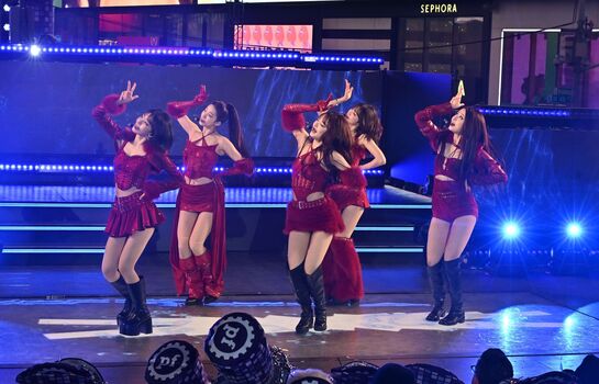 Huh yunjin  page leaked private photo uncensored HD quality