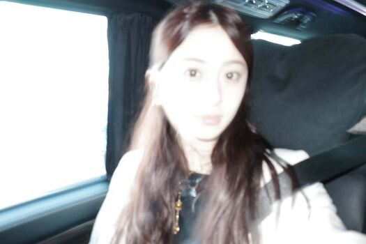 Huh yunjin  page leaked private photo uncensored HD quality