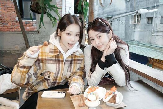 Huh yunjin  page leaked private photo uncensored HD quality