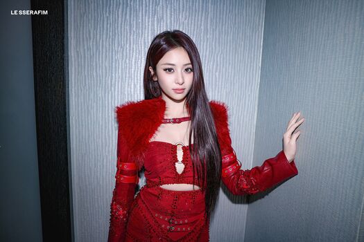 Huh yunjin  page leaked private photo uncensored HD quality