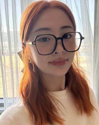 Huh yunjin  page leaked private photo uncensored HD quality