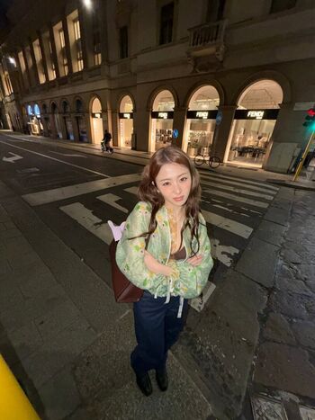 Huh yunjin  page leaked private photo uncensored HD quality