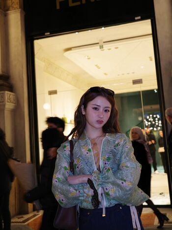 Huh yunjin  page leaked private photo uncensored HD quality