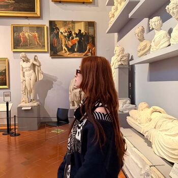 Huh yunjin  page leaked private photo uncensored HD quality