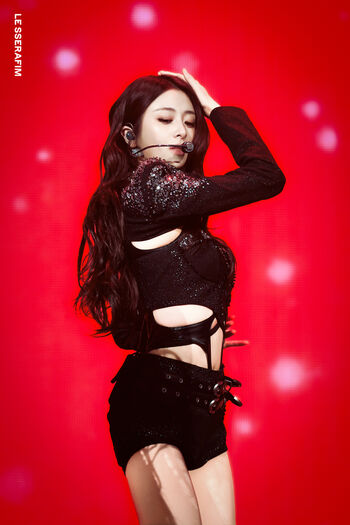 Huh yunjin  page leaked private photo uncensored HD quality