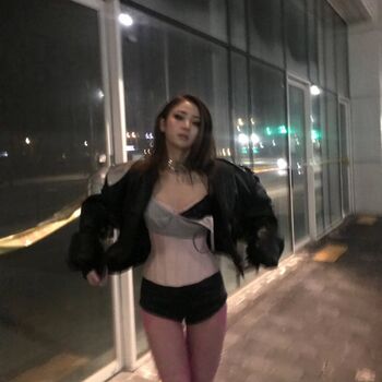 Huh yunjin leaked private photo uncensored HD quality