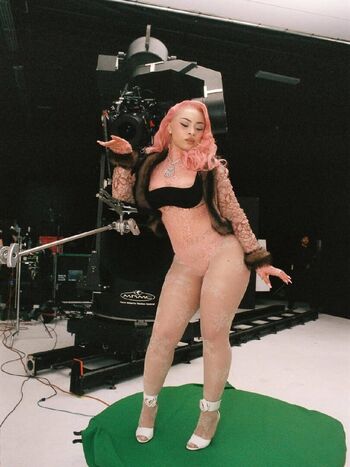 Ice spice page leaked private photo uncensored HD quality