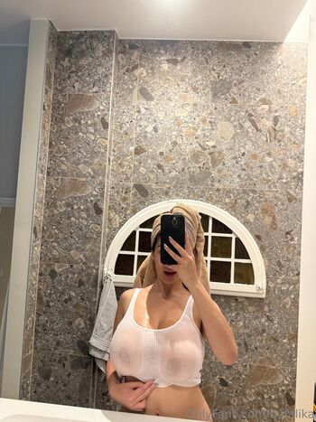 Ika d auria leaked private photo uncensored HD quality