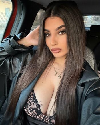 Ika dauria  page leaked private photo uncensored HD quality