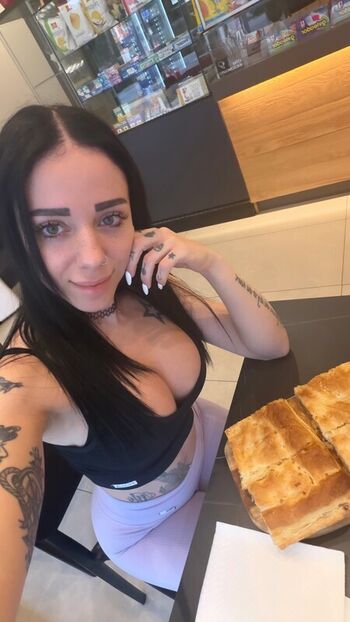 Imviolet  page leaked private photo uncensored HD quality