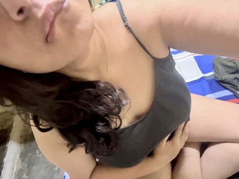 Indian naughty stuff leaked private photo uncensored HD quality