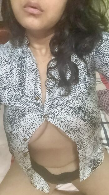 Indian naughty stuff leaked private photo uncensored HD quality