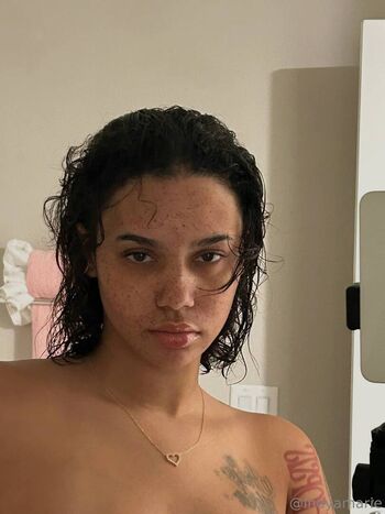 Indyamarie page leaked private photo uncensored HD quality