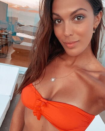 Iris mittenaere  page leaked private photo uncensored HD quality